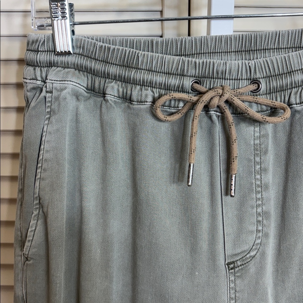 FAHERTY Essential Drawstring Pants Green Medium - image 5